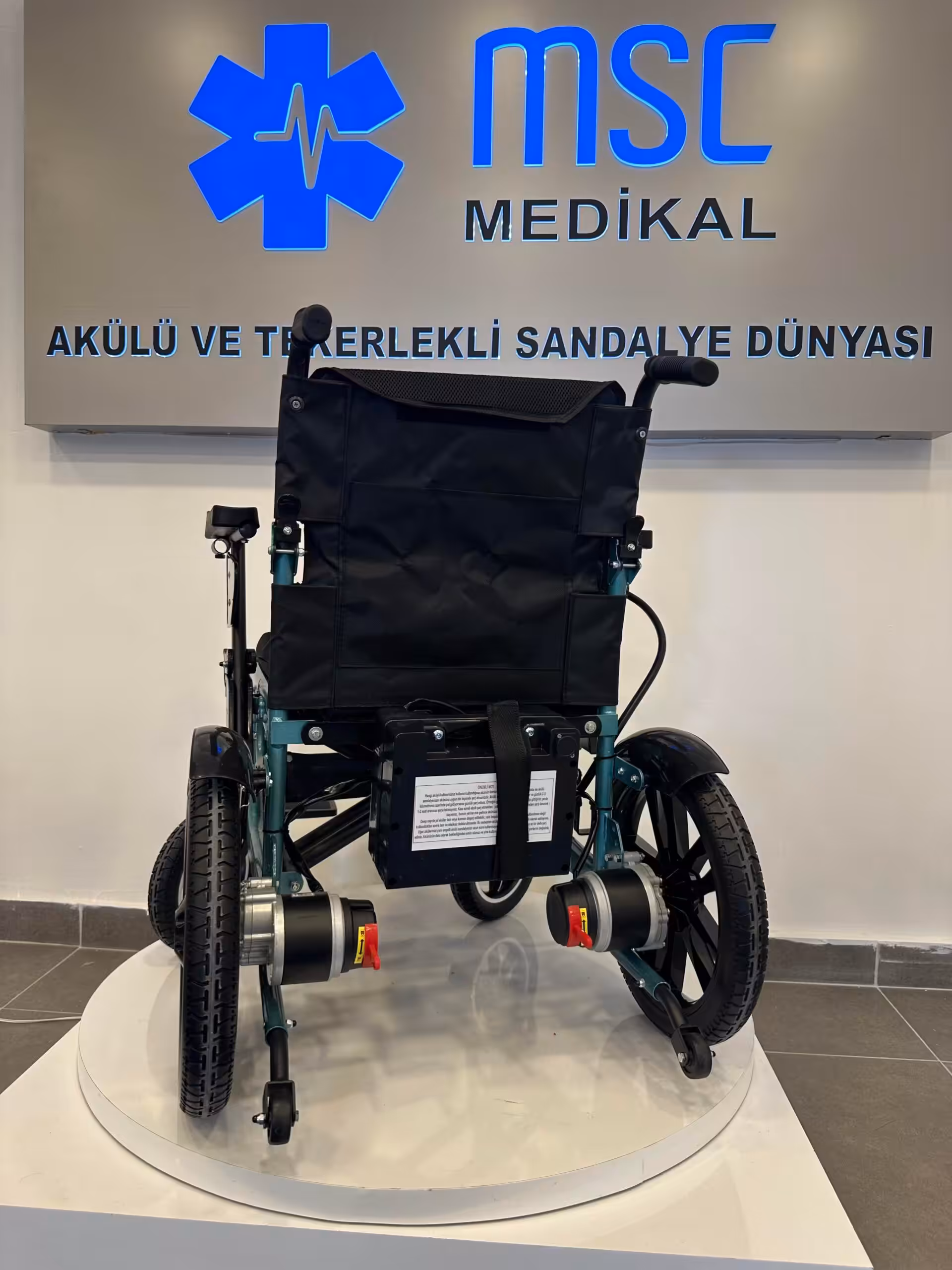 Freely AS140 Akülü Tekerlekli Sandalye
