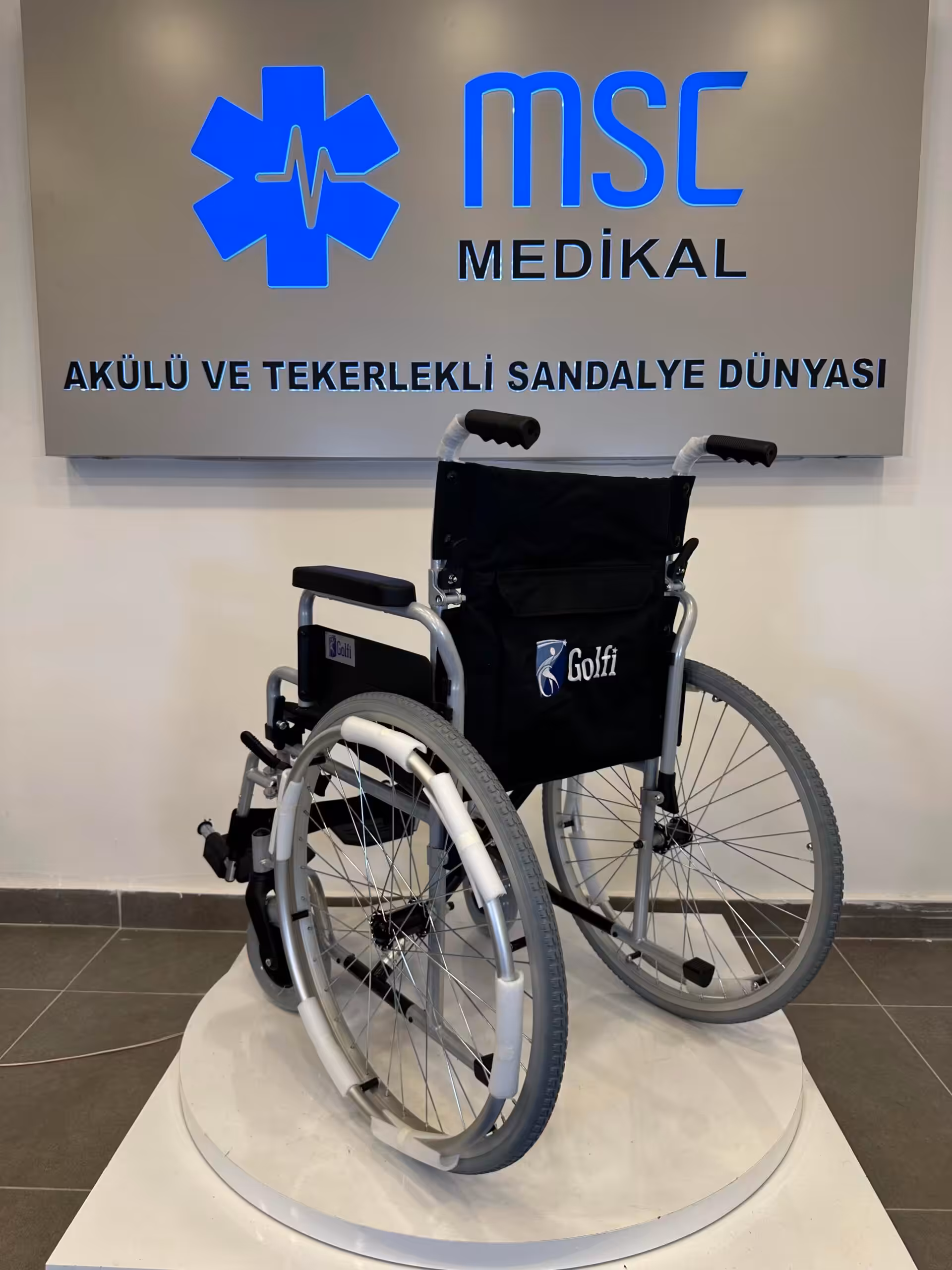 Golfi G130 Standart Manuel Tekerlekli Sandalye