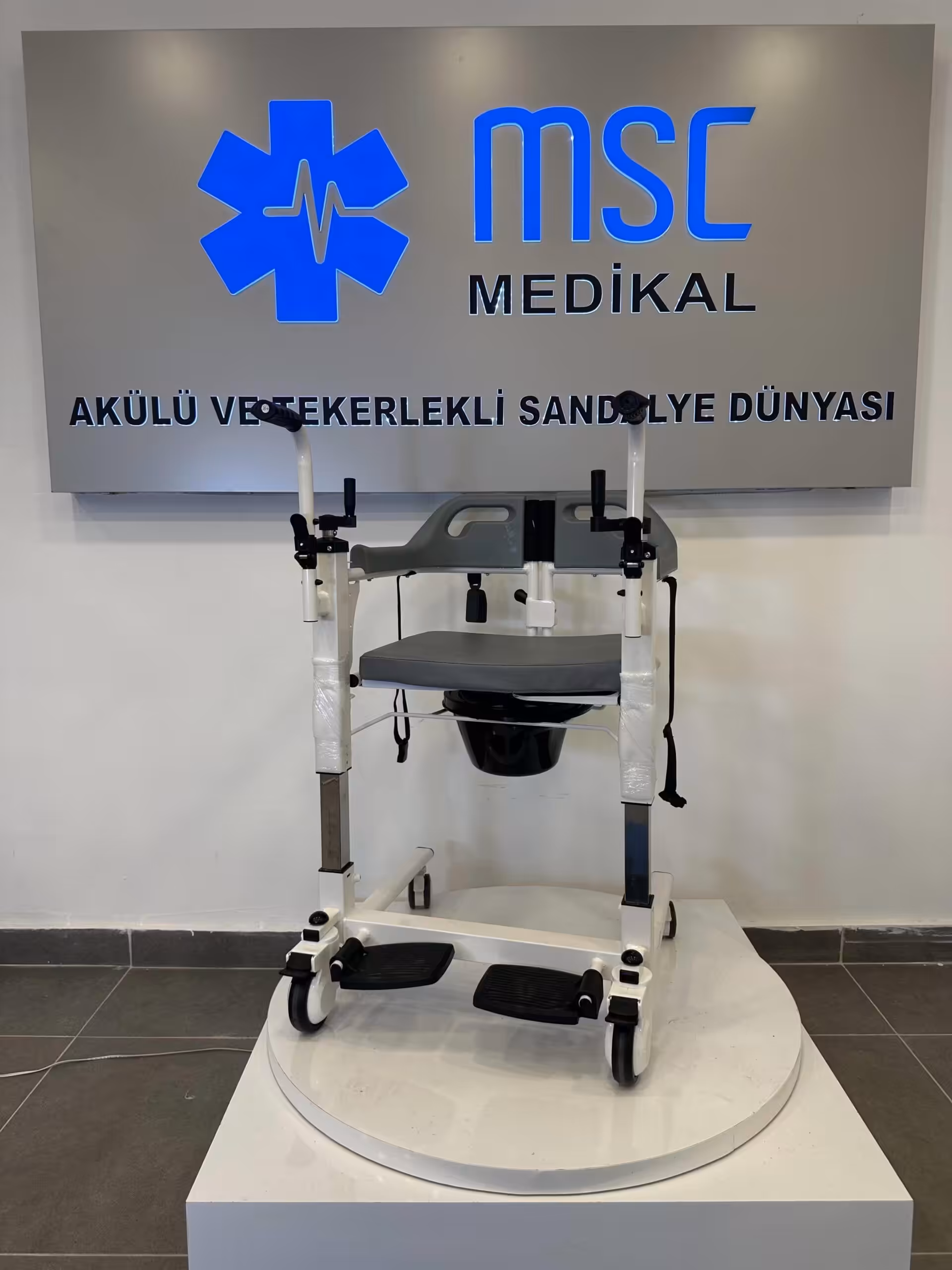 Golfi G550 Klozete Uyumlu Tuvaletli Sandalye