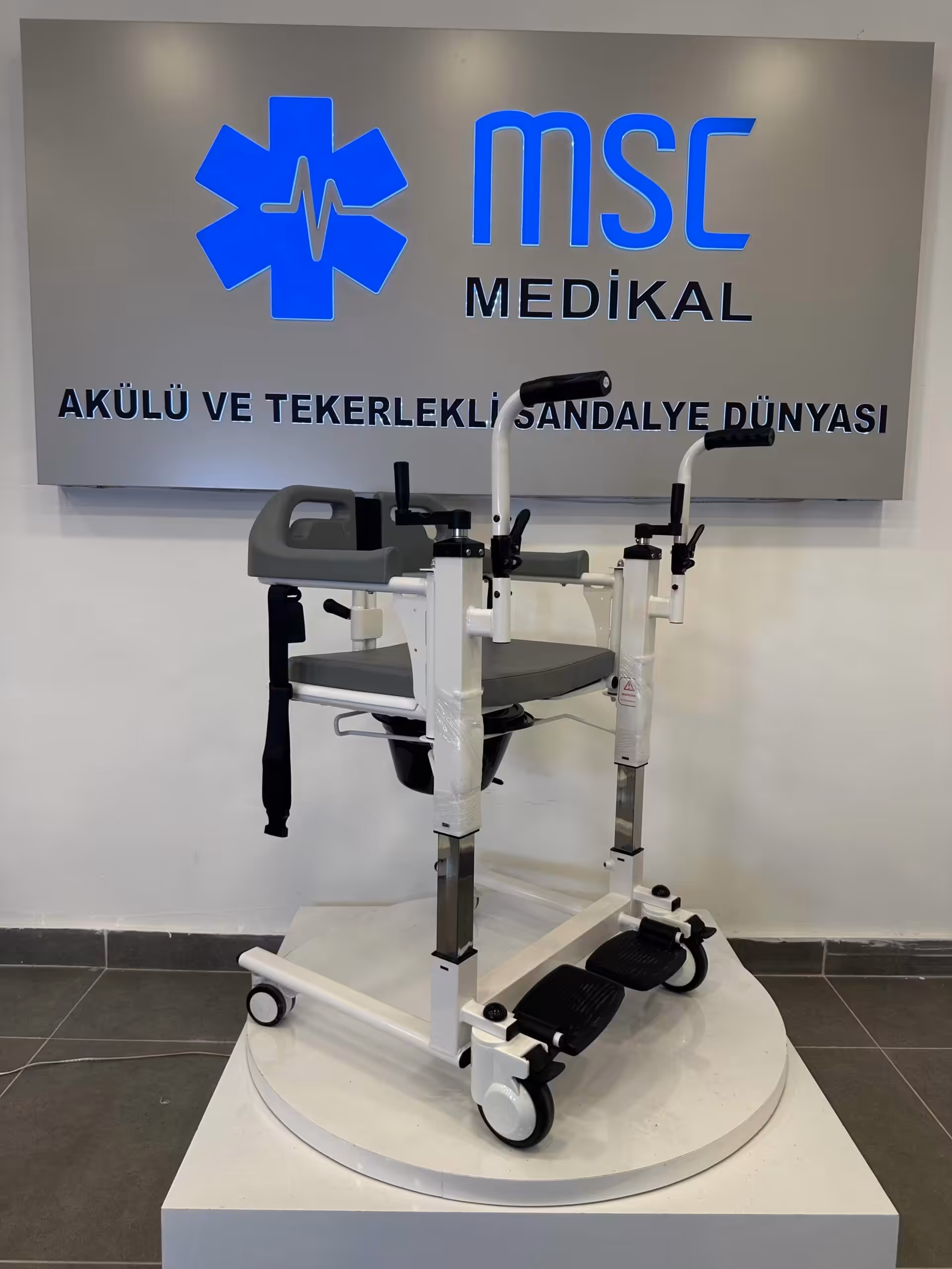 Golfi G550 Klozete Uyumlu Tuvaletli Sandalye