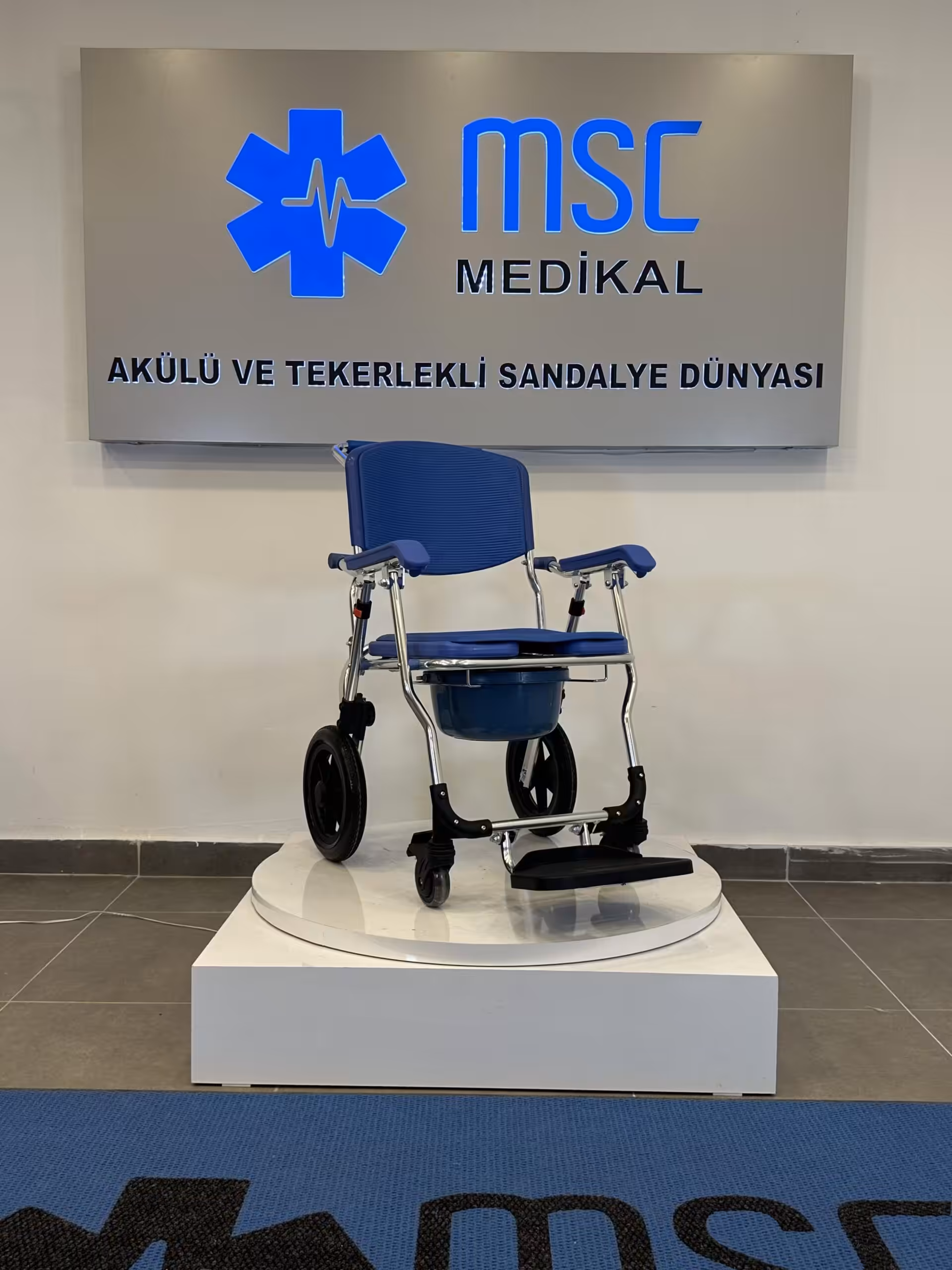 Golfi G551 Alüminyum Klozetli Banyo Sandalyesi