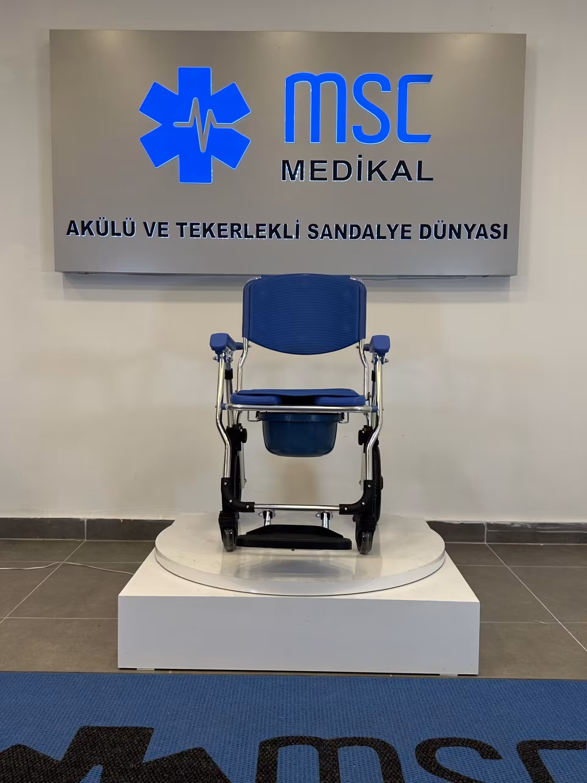 Golfi G551 Alüminyum Klozetli Banyo Sandalyesi