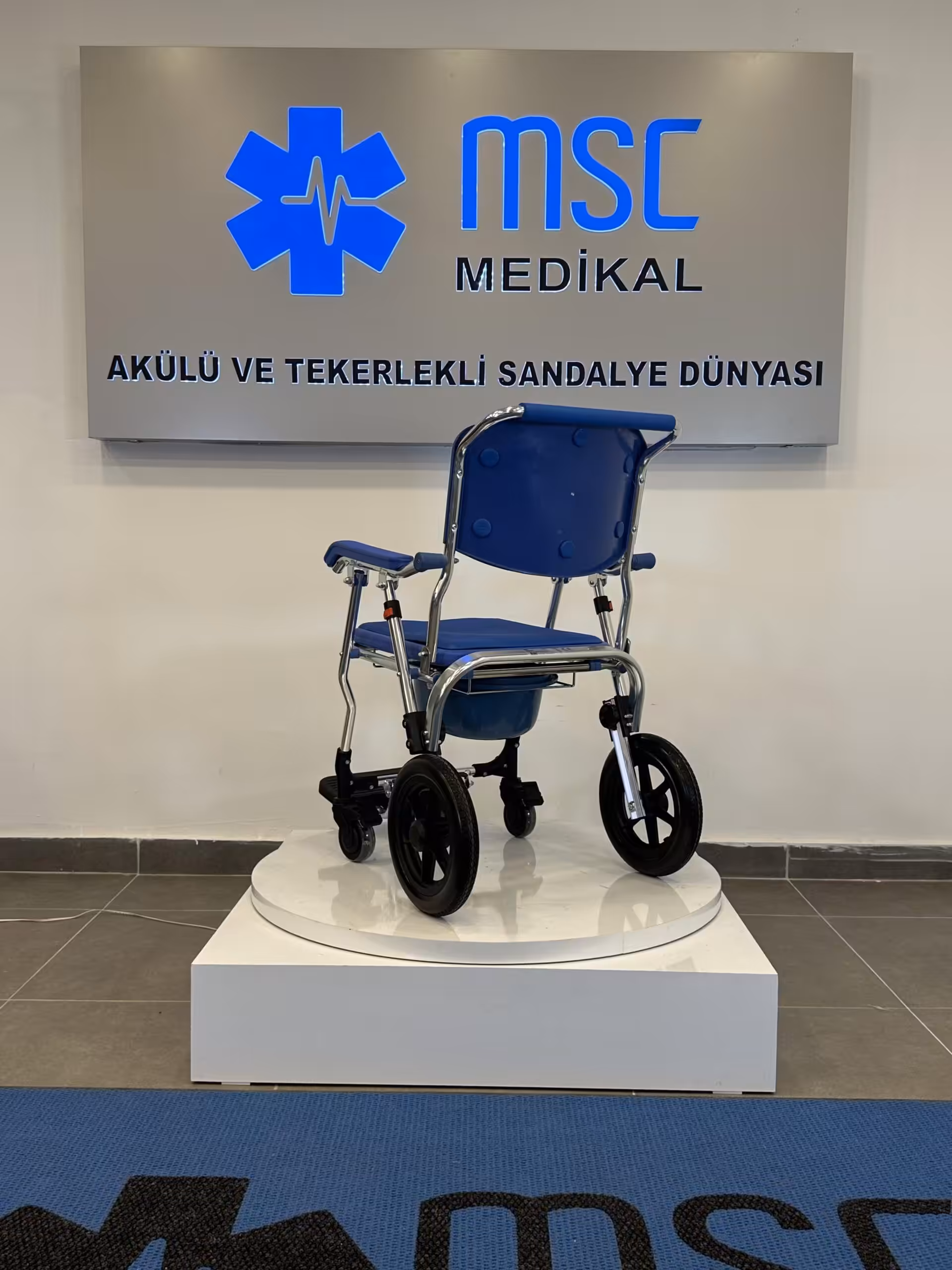Golfi G551 Alüminyum Klozetli Banyo Sandalyesi