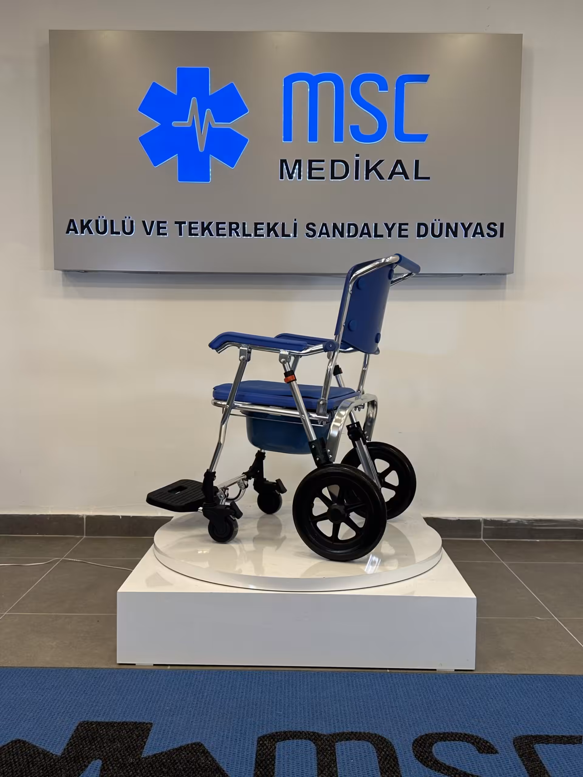 Golfi G551 Alüminyum Klozetli Banyo Sandalyesi