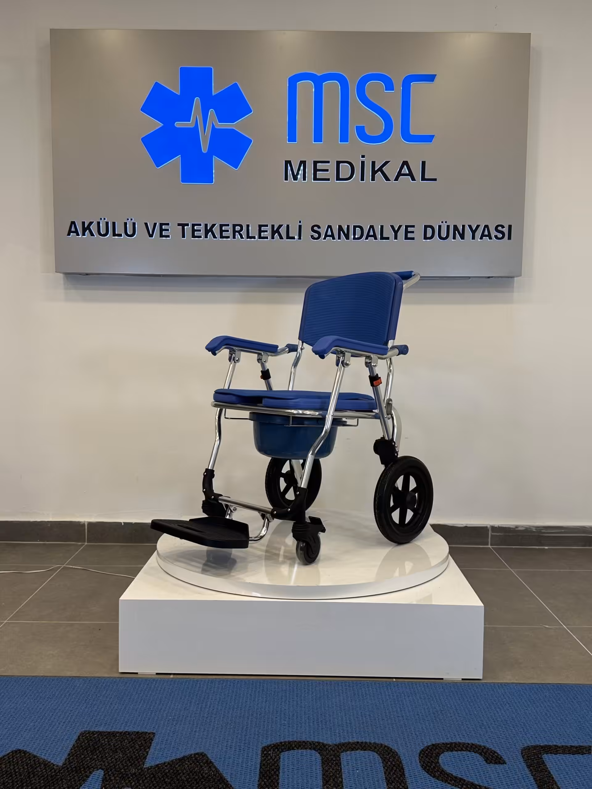 Golfi G551 Alüminyum Klozetli Banyo Sandalyesi